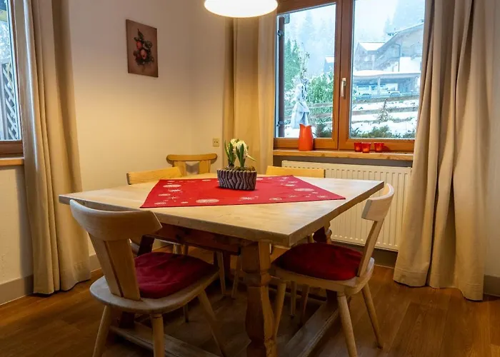 Haus Fini - In Out *